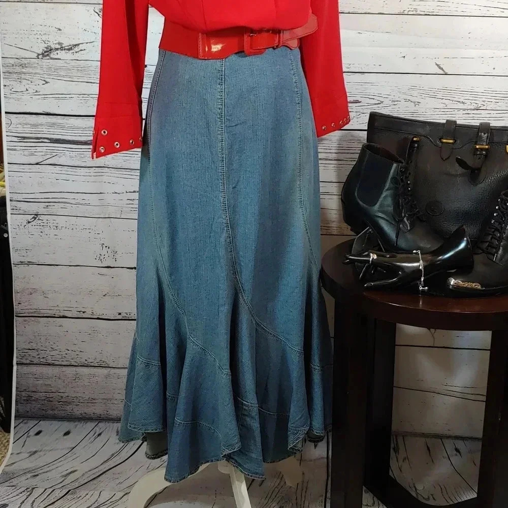 Vintage denim skirt by live a little size 10 - Picture 2 of 7